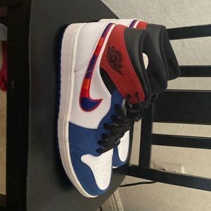 Jordan 1 med size 10.5